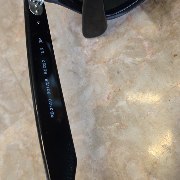 Ray-Ban Black Sunglasses Model 2140 - Picture 9 of 9